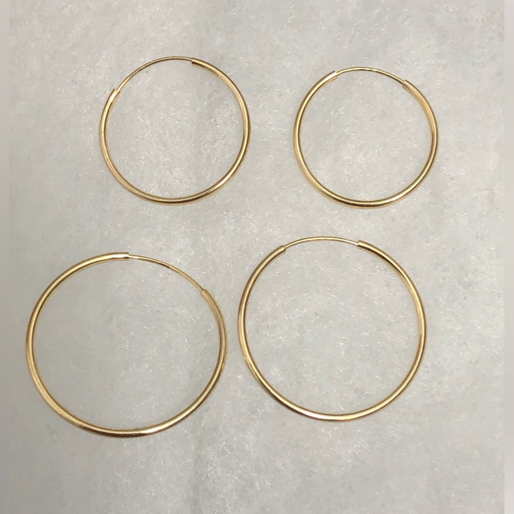 Lot of 2  Marked 14K Yellow Gold Hoop Earrings  Flat Tube Minimalist 1.11g